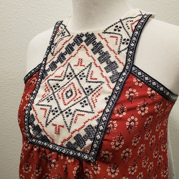 SALE! Mossimo Top with Embroidery - Picture 2 of 4